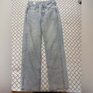 American Eagle Outfitters Light Wash 90s Straight Leg Jeans